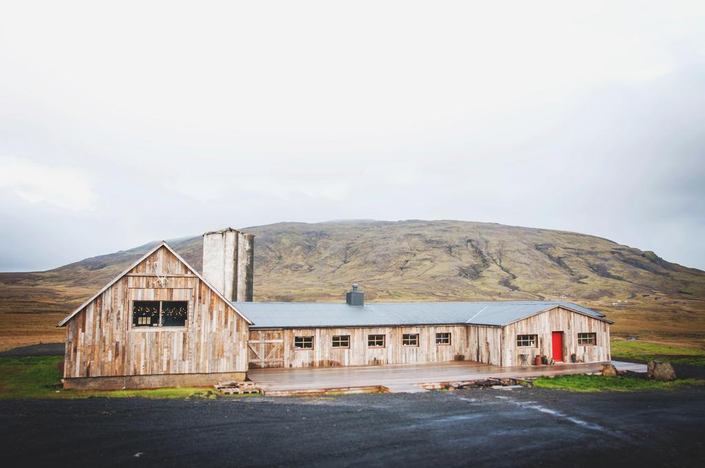 Borealis Hotel Ulfljotsvatn ภายนอก รูปภาพ