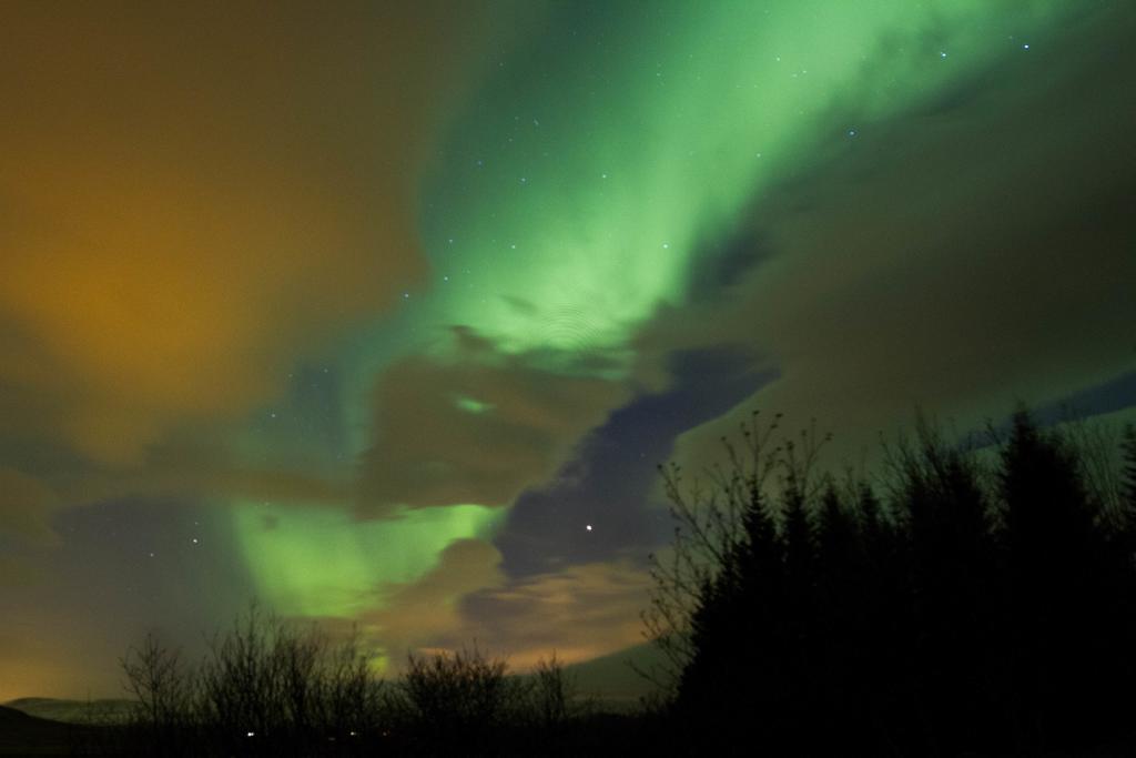 Borealis Hotel Ulfljotsvatn ภายนอก รูปภาพ