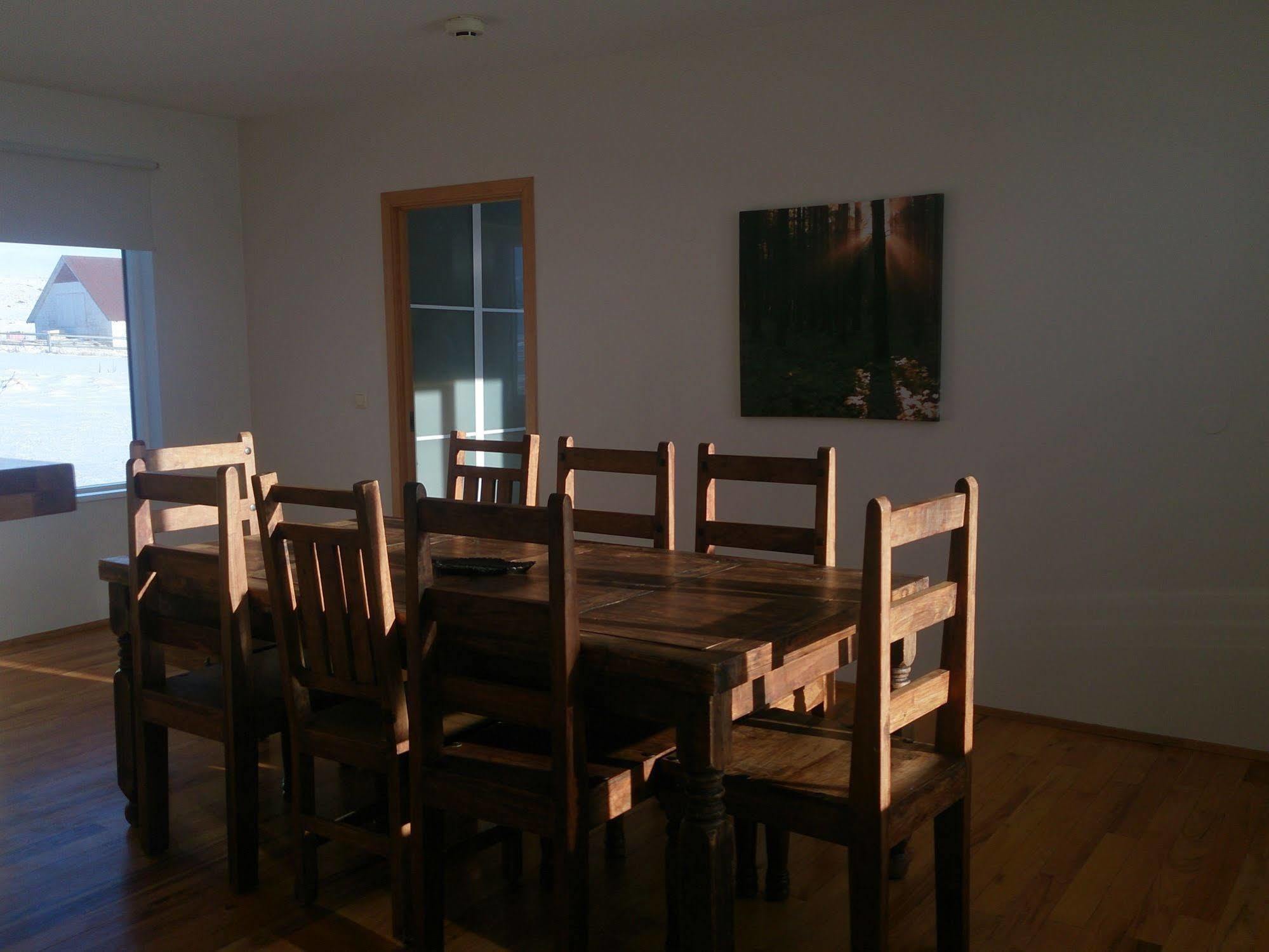 Borealis Hotel Ulfljotsvatn ภายนอก รูปภาพ