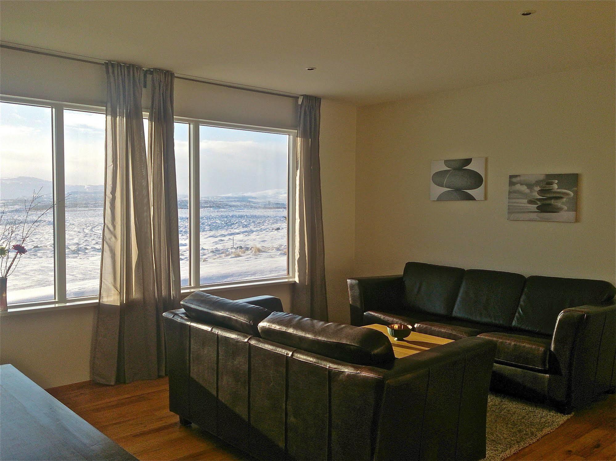 Borealis Hotel Ulfljotsvatn ภายนอก รูปภาพ