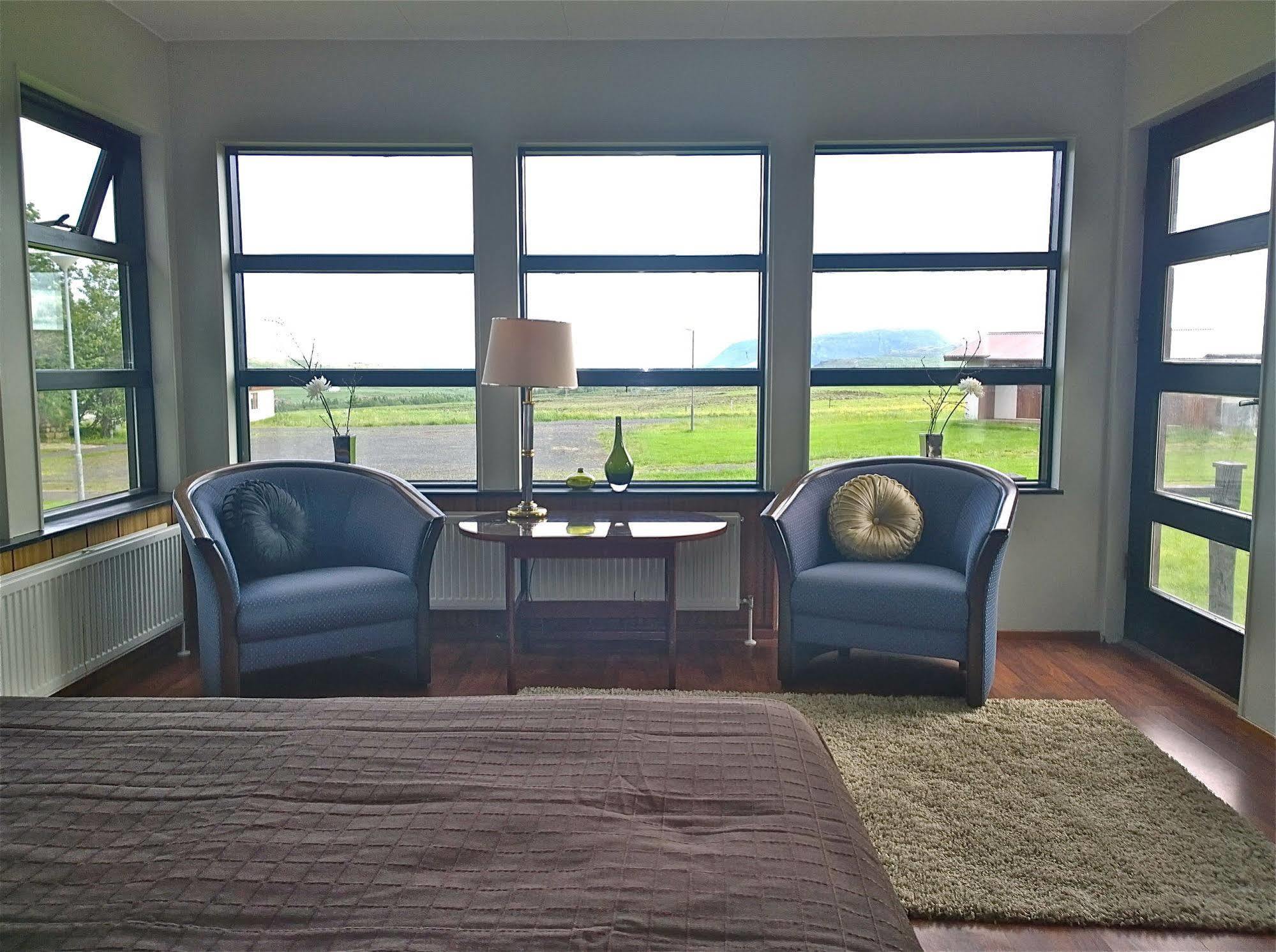 Borealis Hotel Ulfljotsvatn ภายนอก รูปภาพ